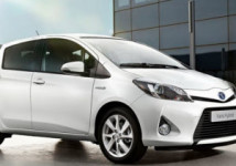 Sewa Toyota Yaris